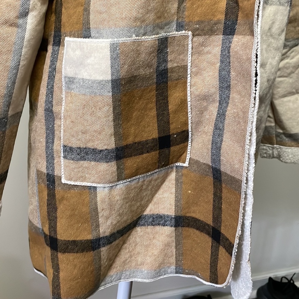Alunalevi Tan plaid coat Women's small - Picture 4 of 7